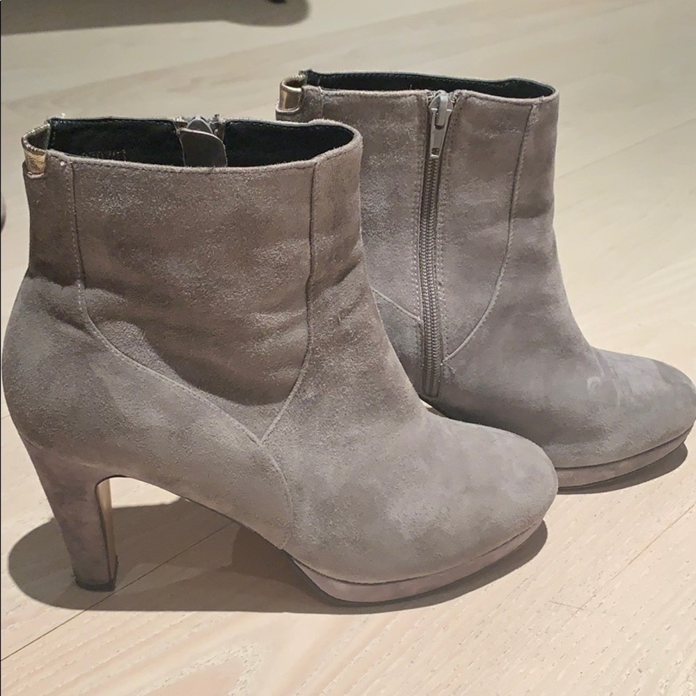 Gray suede booties, good condition